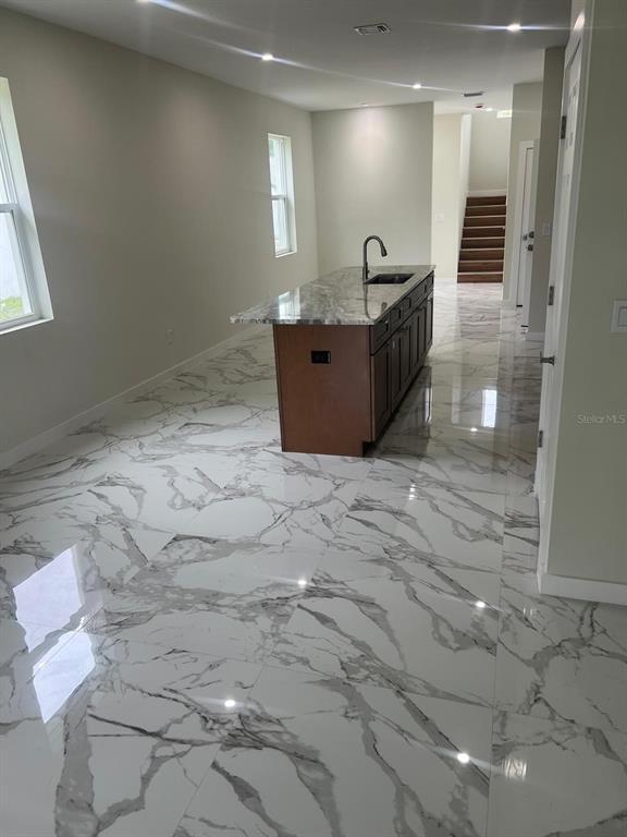 Building Photo - 1207 Crawford Ave