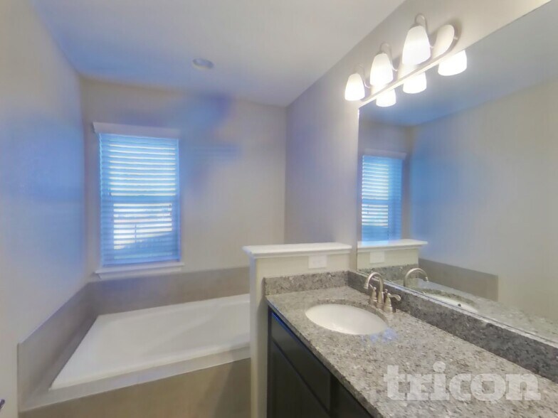 Building Photo - 6201 Anders Ridge Ln