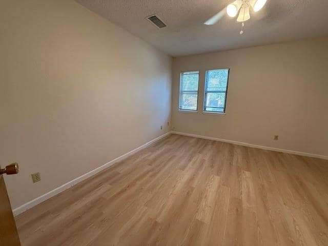 Building Photo - 2525 Edgemont Dr
