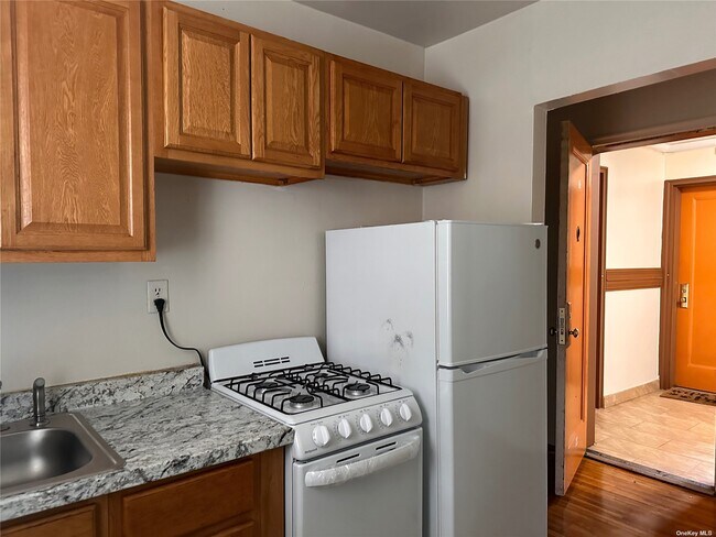 Building Photo - 106 NY-106