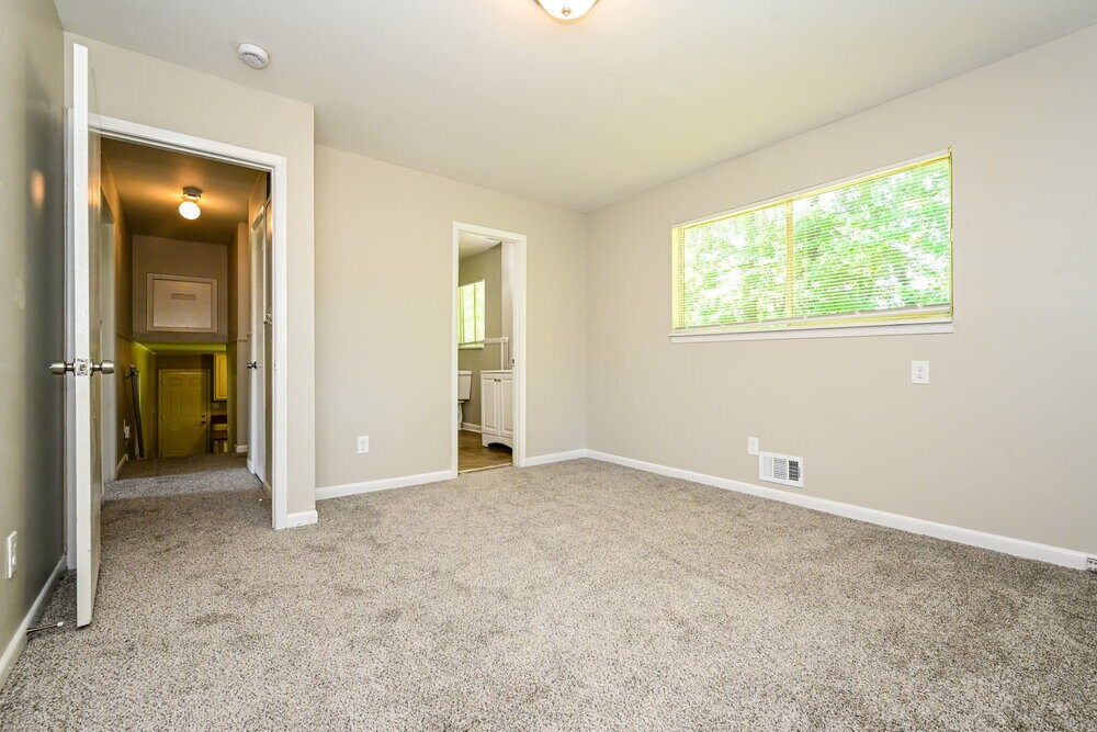Building Photo - 2372 Rolling Rock Dr