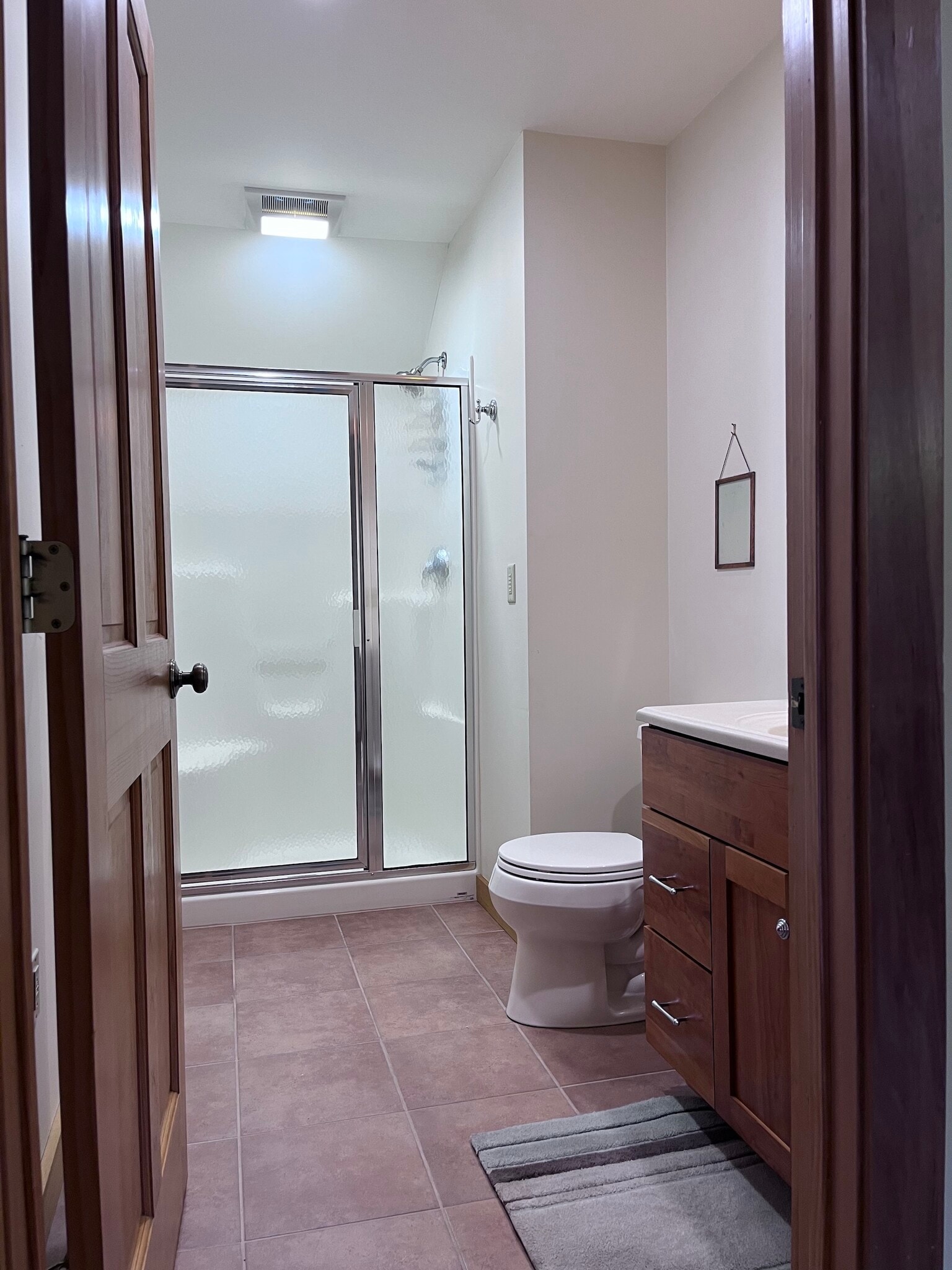 Second Bath - 4312 Main St