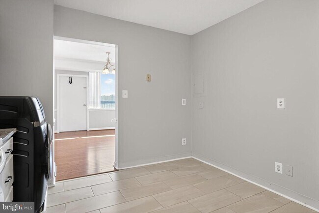 Building Photo - 3709 S George Mason Dr