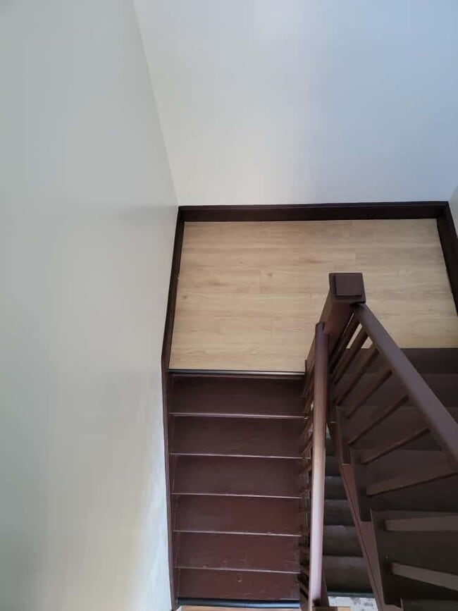 Building Photo - 21 Wayland St