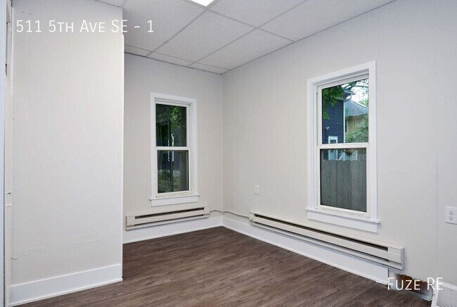 Building Photo - 511 5th Ave SE