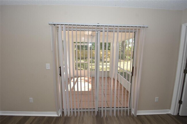 Building Photo - 6 Seckel Ct