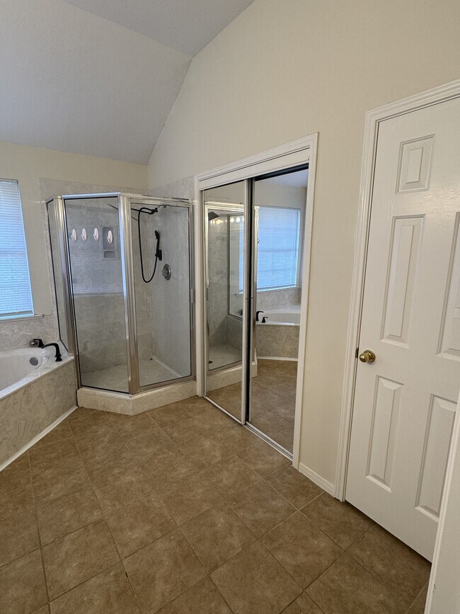 Building Photo - 1515 Mountain Laurel Dr