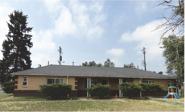 Primary Photo - 1523-1547 Uinta St