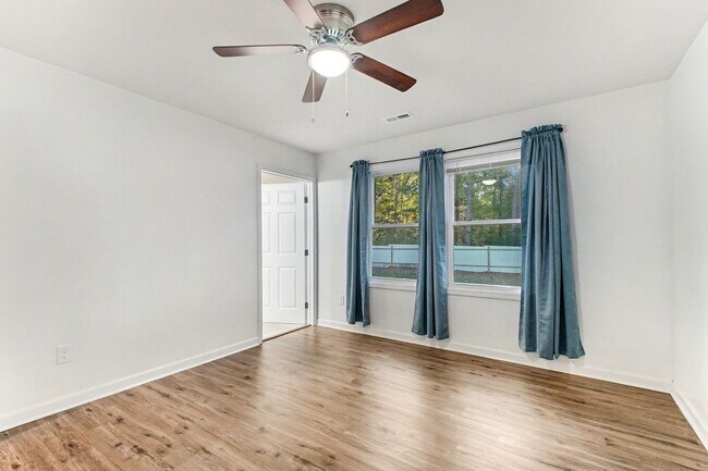 Building Photo - Modern Coastal Retreat | 3BR/2BA Home Buil...