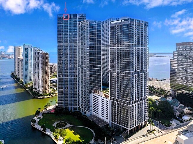 Building Photo - 465 Brickell Ave