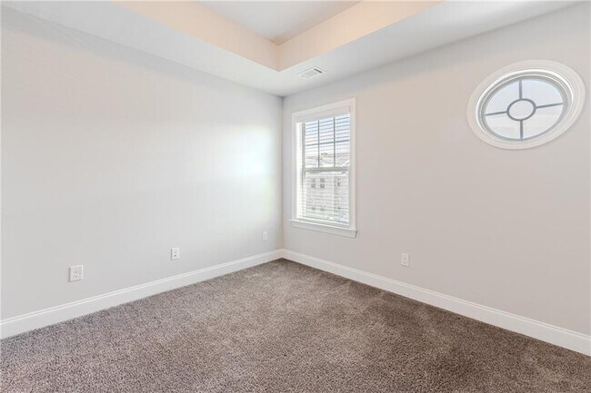 Building Photo - 5499 Terrace Bend Pl