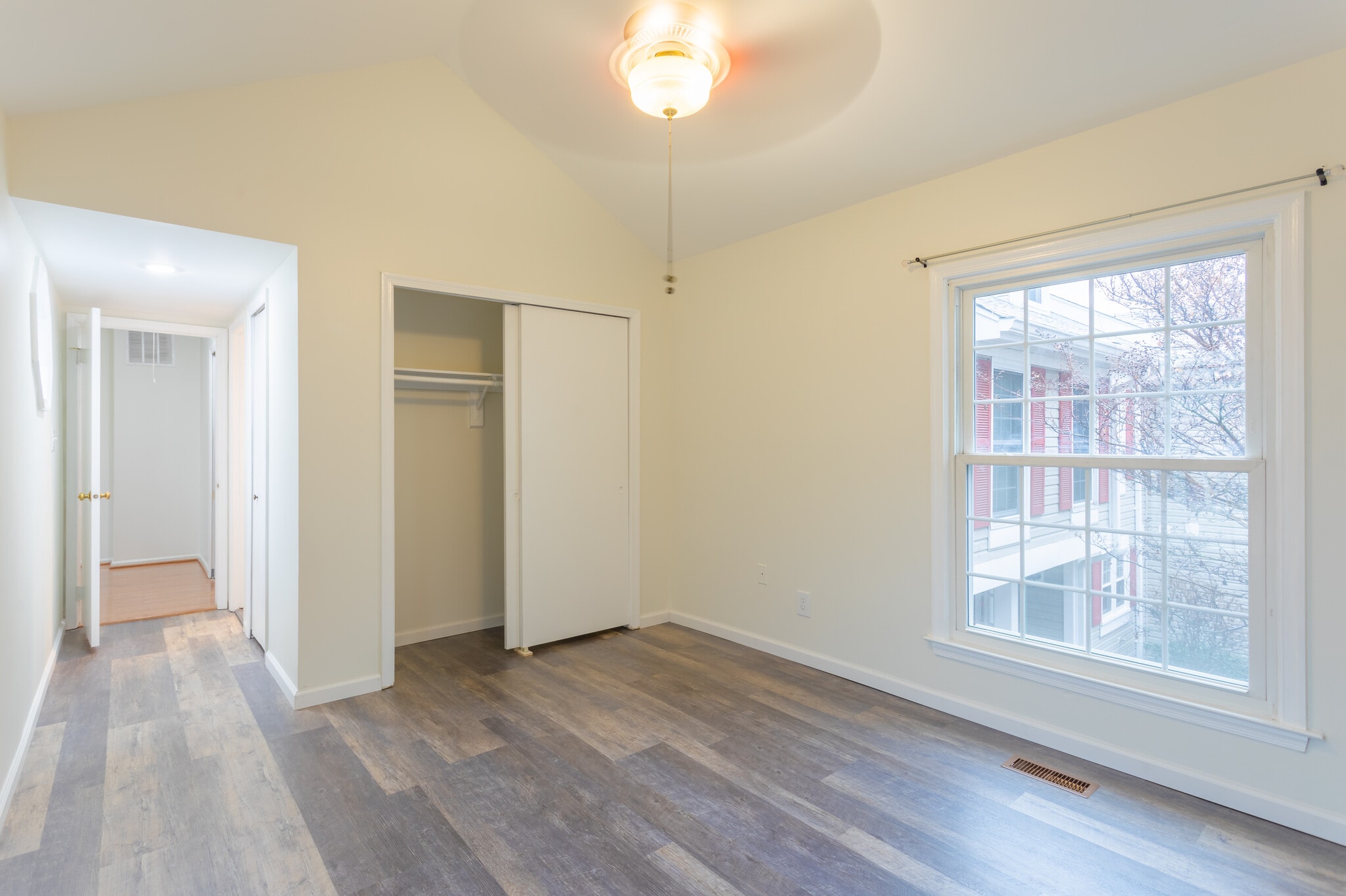 master bedroom 2 - 2919 S Woodstock St
