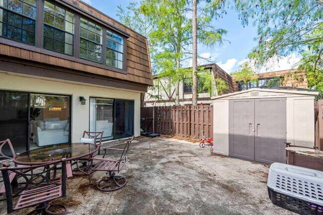 Building Photo - 111 Weybridge Cir