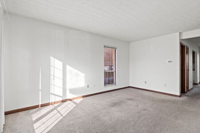 Building Photo - 1310-1316 Palmer House Court