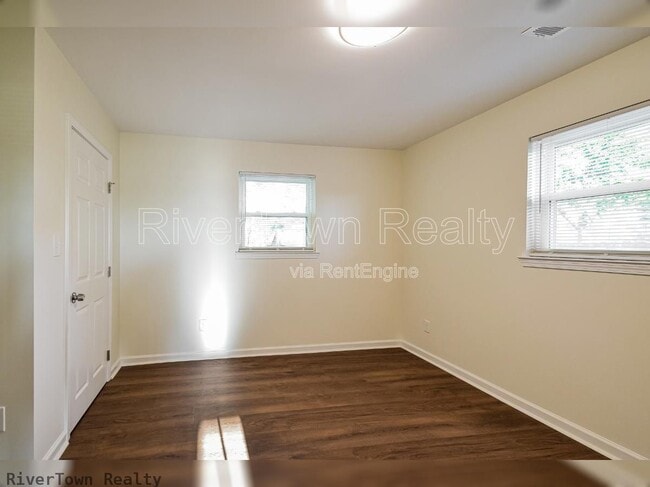 Building Photo - 277 S Mt Pleasant Rd