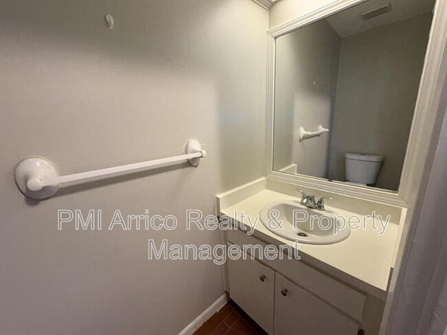 Building Photo - 4009 Forecast Dr