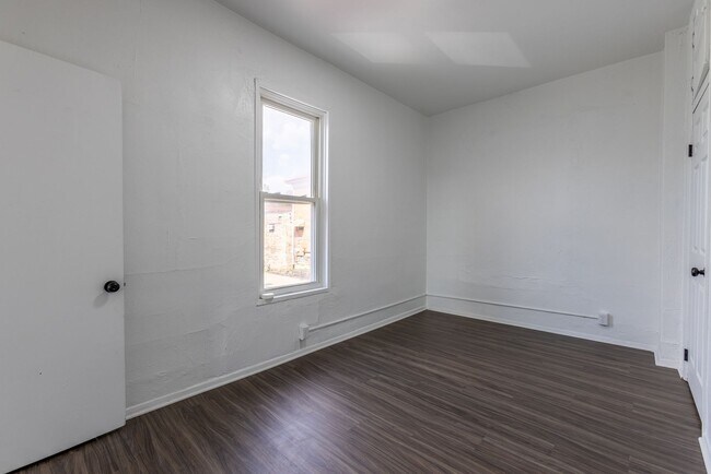 Building Photo - 123 Beltzhoover Ave