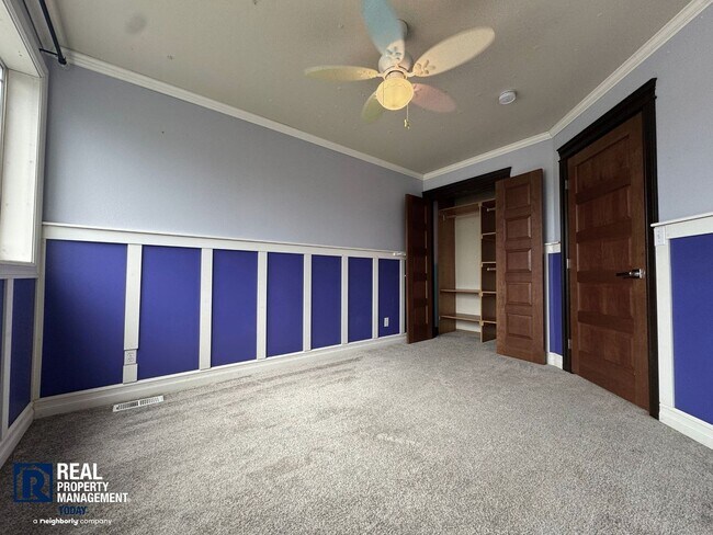 Building Photo - Spacious 4 Bed / 3 Bath Home with Loft, Fenced Yard & Covered Patio in Puyallup!