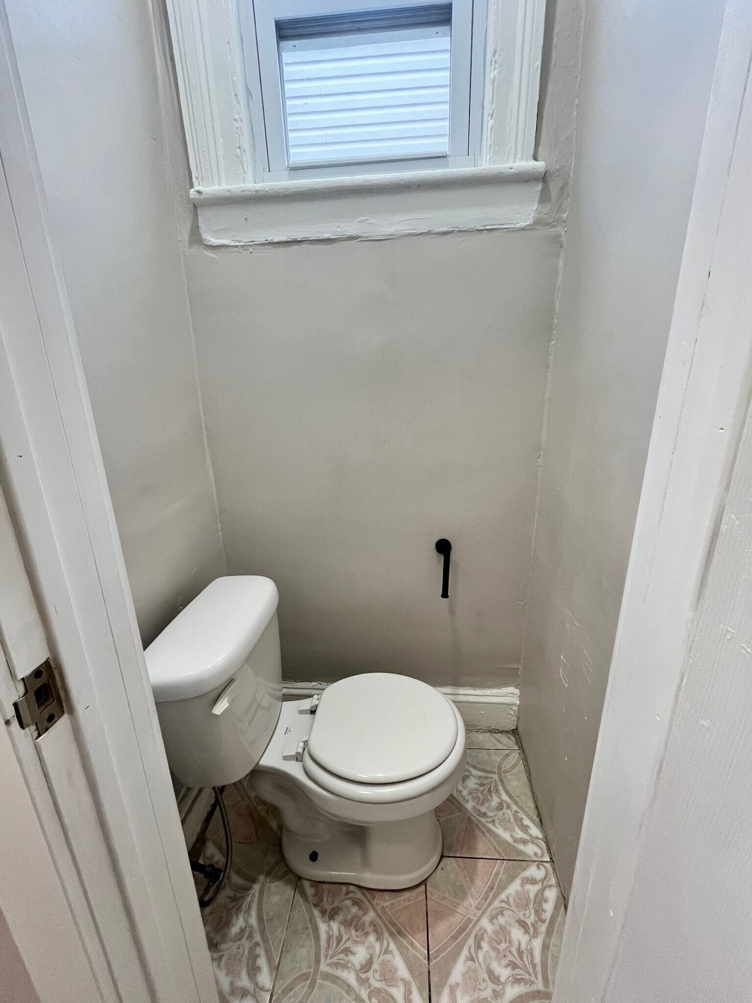 Unit 4 - 6 Jordan Ave