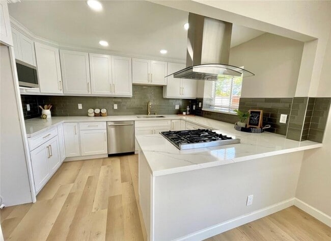 Building Photo - 2256 Rutgers Dr