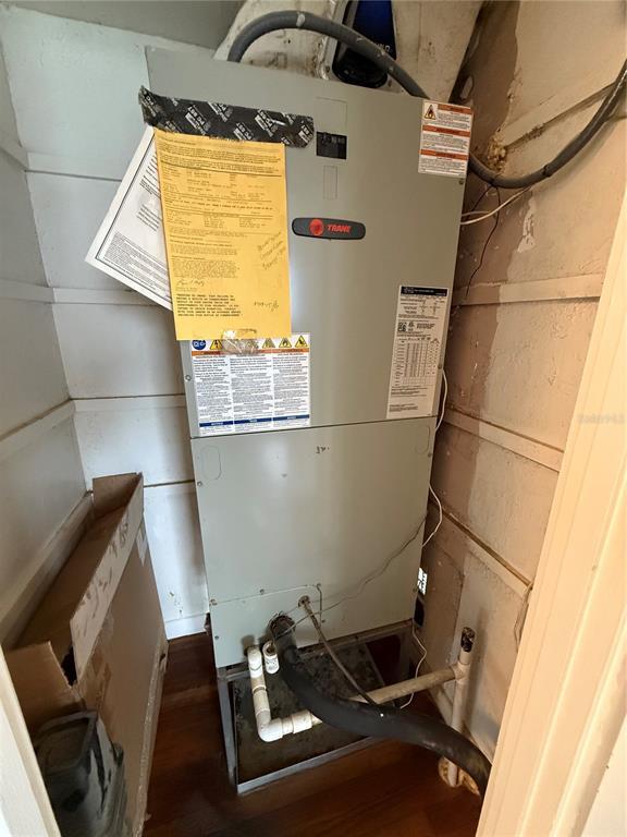 Building Photo - 3135 Alta Vista St