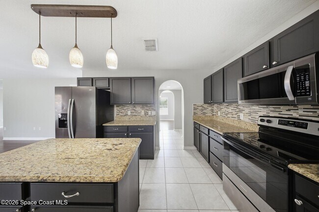 Building Photo - 1116 Myrtle Lake View Dr