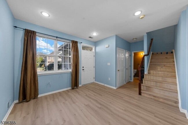 Building Photo - 72 River Birch Cir