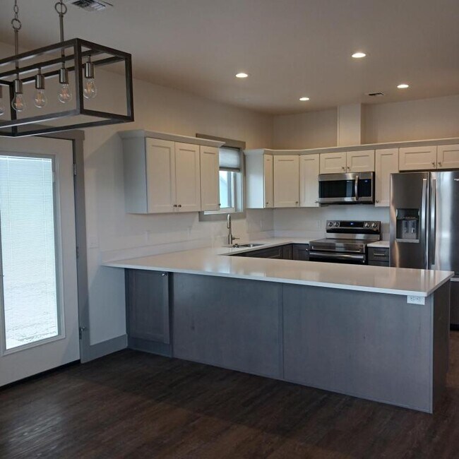 Building Photo - 3939 Millie Ct