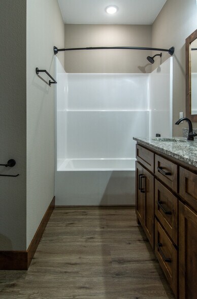 Building Photo - 11607 Forestview Dr