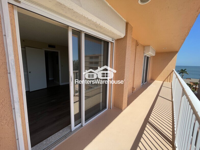Building Photo - 7430 Sunshine Skyway Ln S