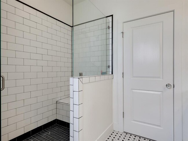 Building Photo - 1109 Euphoria Bend
