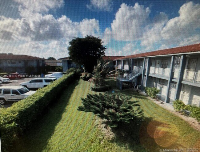Primary Photo - 4050 NW 135th St