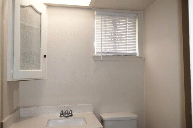 Building Photo - 7731 Melanie St