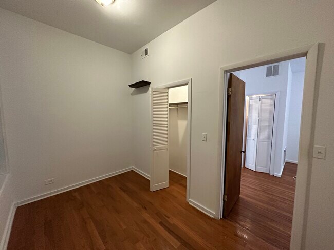 Building Photo - 1302 N Cleaver St