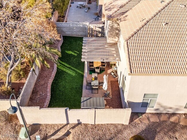 Building Photo - 5505 Big Sky Ln