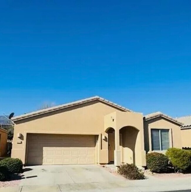Building Photo - 3 Bed 2 Bath Available Now!! Contact Property Pros Property Management for more details