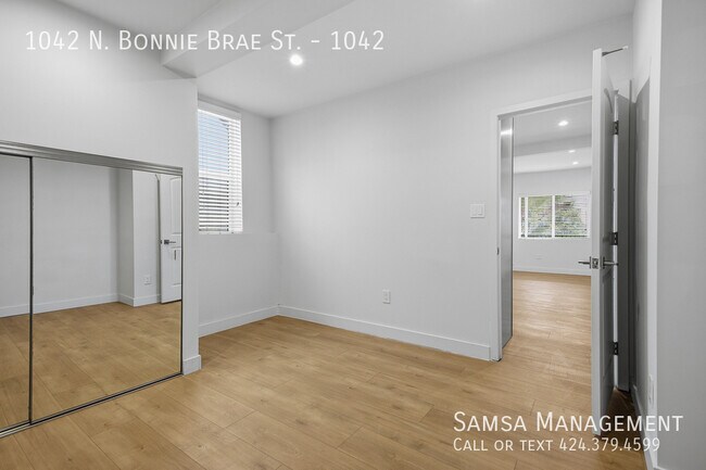 Building Photo - 1042 N Bonnie Brae St
