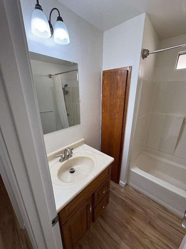 Building Photo - 310 Barbara Ave