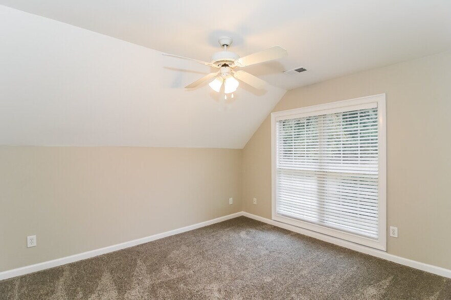 Building Photo - 2040 Millstone Dr SW