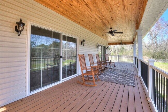 Building Photo - 400 Rish Store Rd