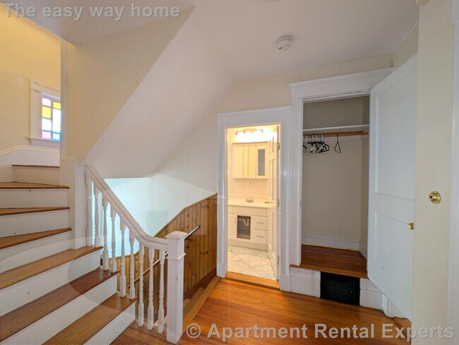 Building Photo - 41 Ossipee Rd