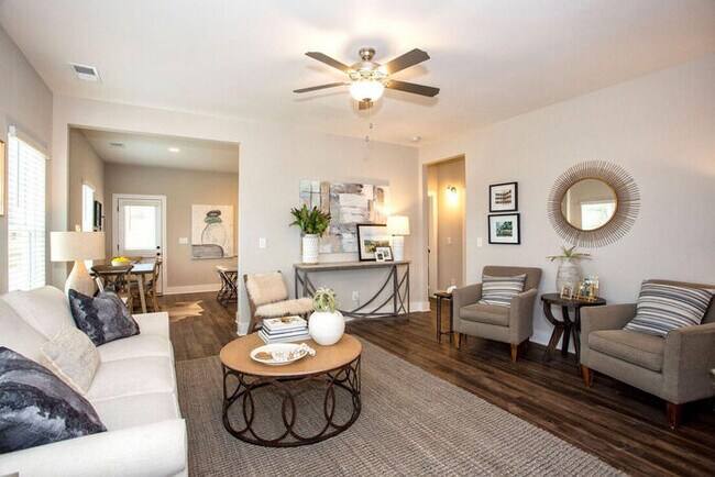 Building Photo - 2029 Weaver Way