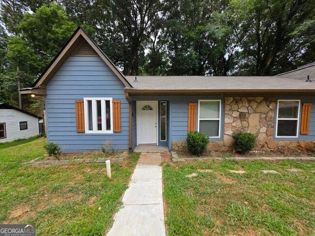 Primary Photo - 452 Booth Cir SW