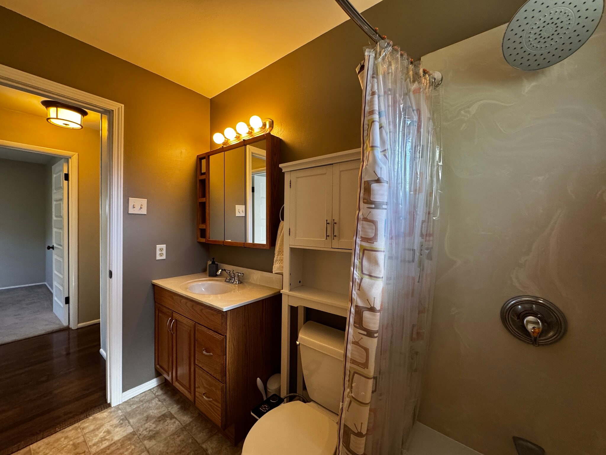 Building Photo - 556 Joshua Dr