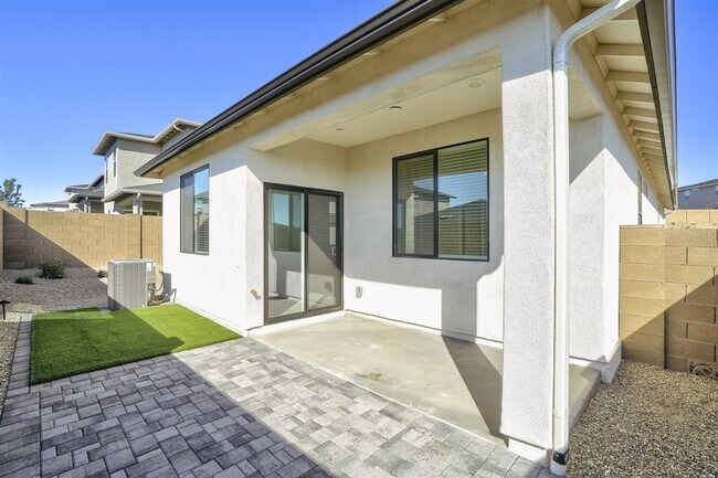 Building Photo - Brand New 3 Bedroom 2 Bath Home in South Ranch