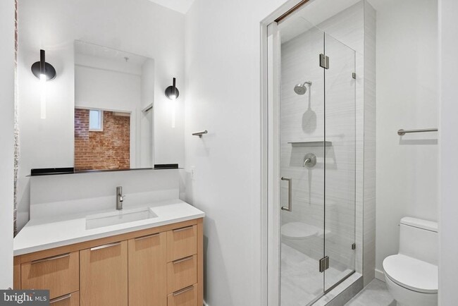 Building Photo - 1209 13th St NW