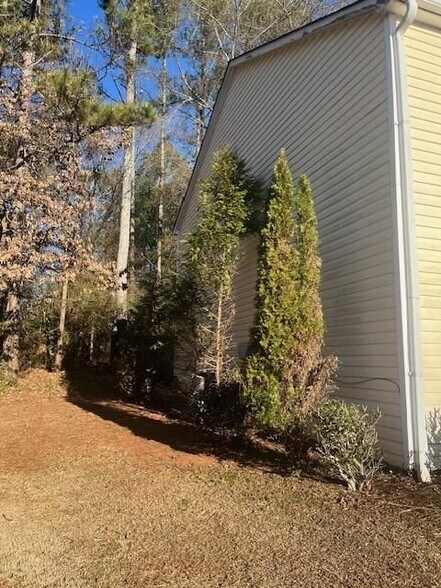 Building Photo - 283 Westland Way SW