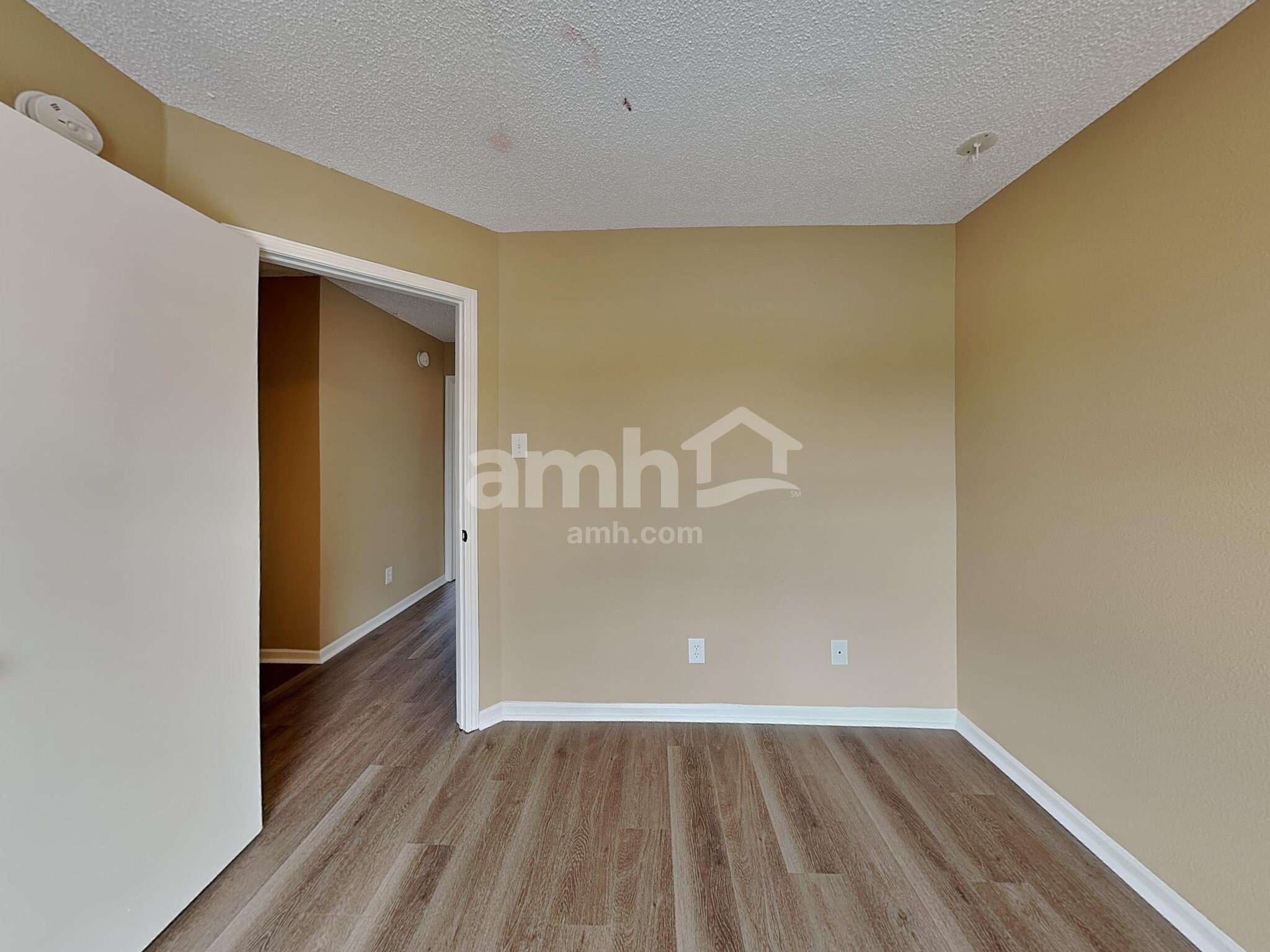 Building Photo - 2343 Summerwood Ln