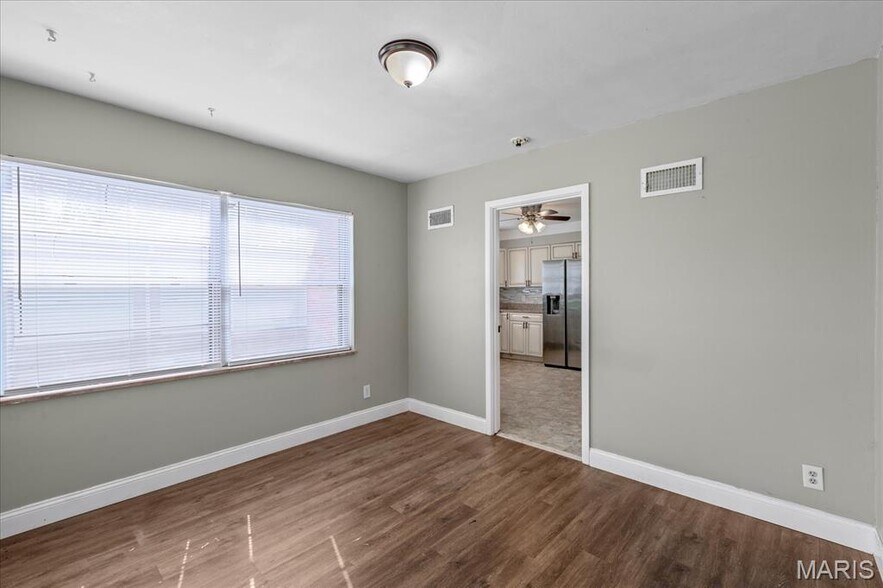 Building Photo - 7347 Dale Ave