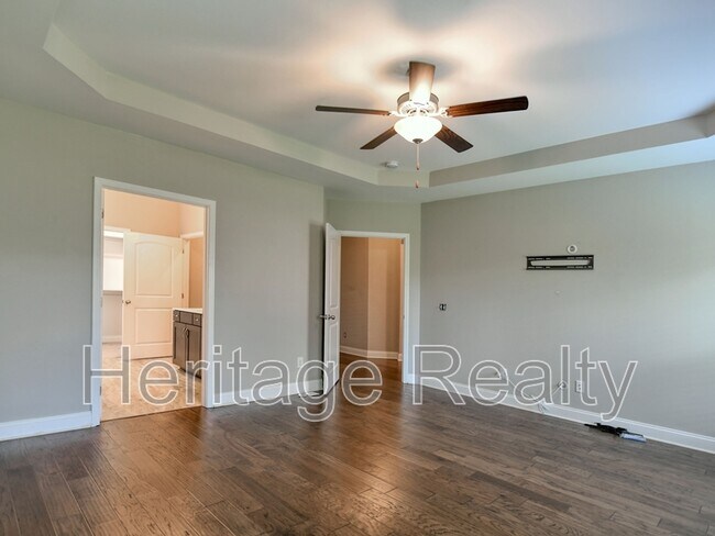 Building Photo - 2212 Scarlet Tanager St